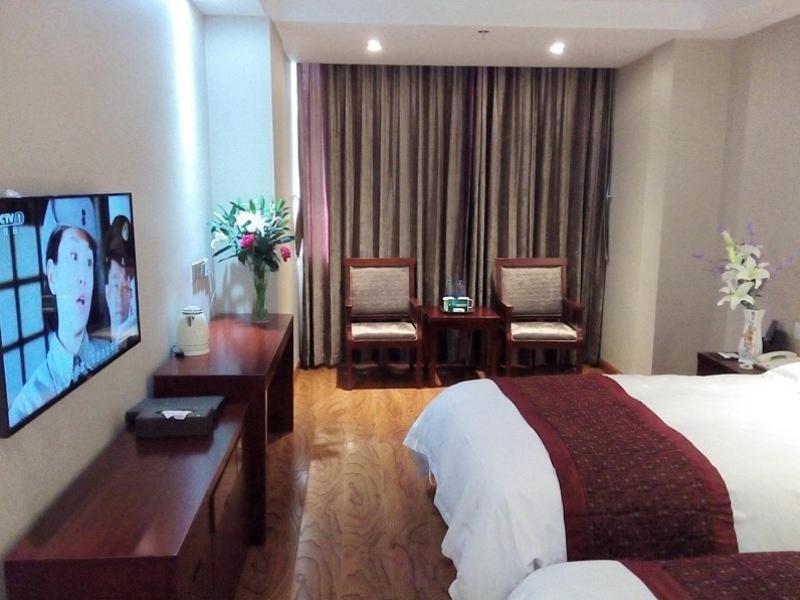 Greentree Inn Geermu Walking Street Business Hotel Golmud Exterior foto