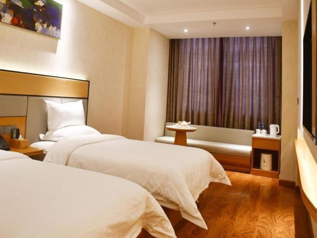 Greentree Inn Geermu Walking Street Business Hotel Golmud Exterior foto