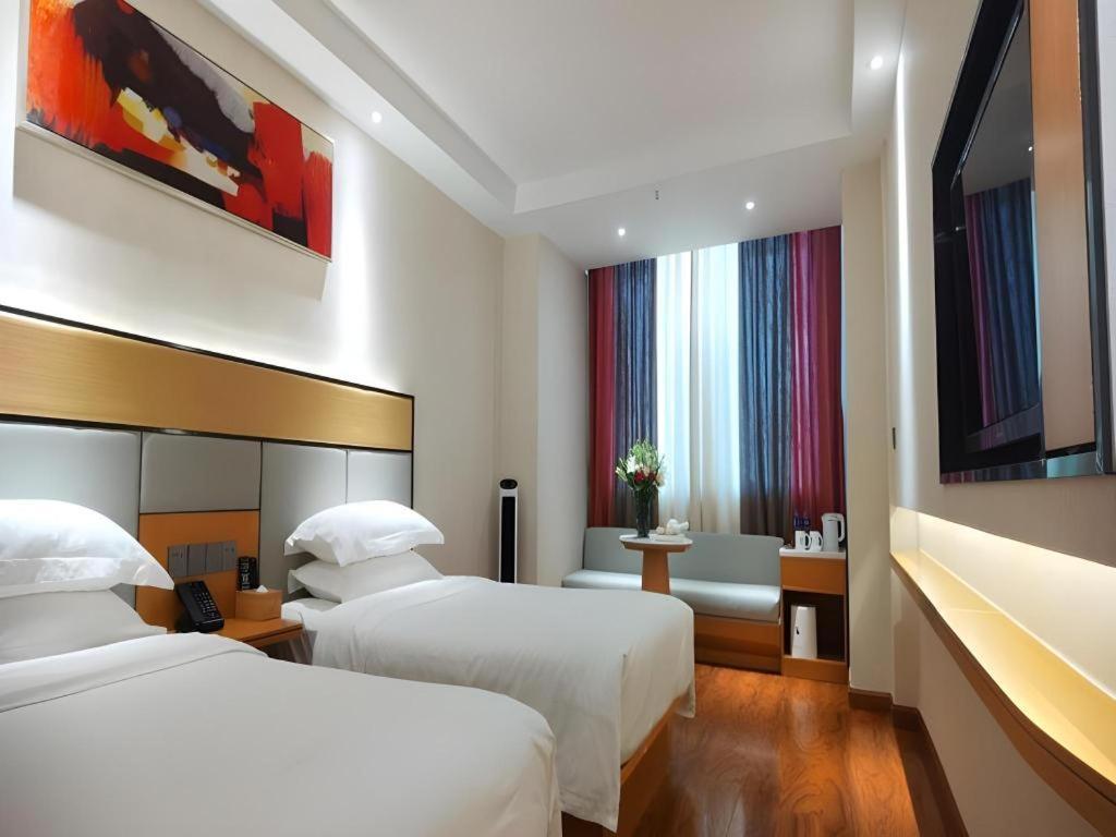 Greentree Inn Geermu Walking Street Business Hotel Golmud Exterior foto