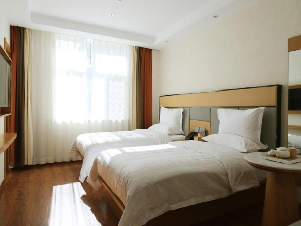 Greentree Inn Geermu Walking Street Business Hotel Golmud Exterior foto