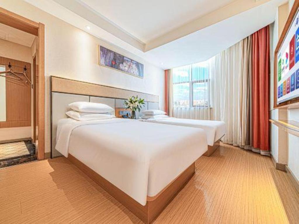 Greentree Inn Geermu Walking Street Business Hotel Golmud Exterior foto