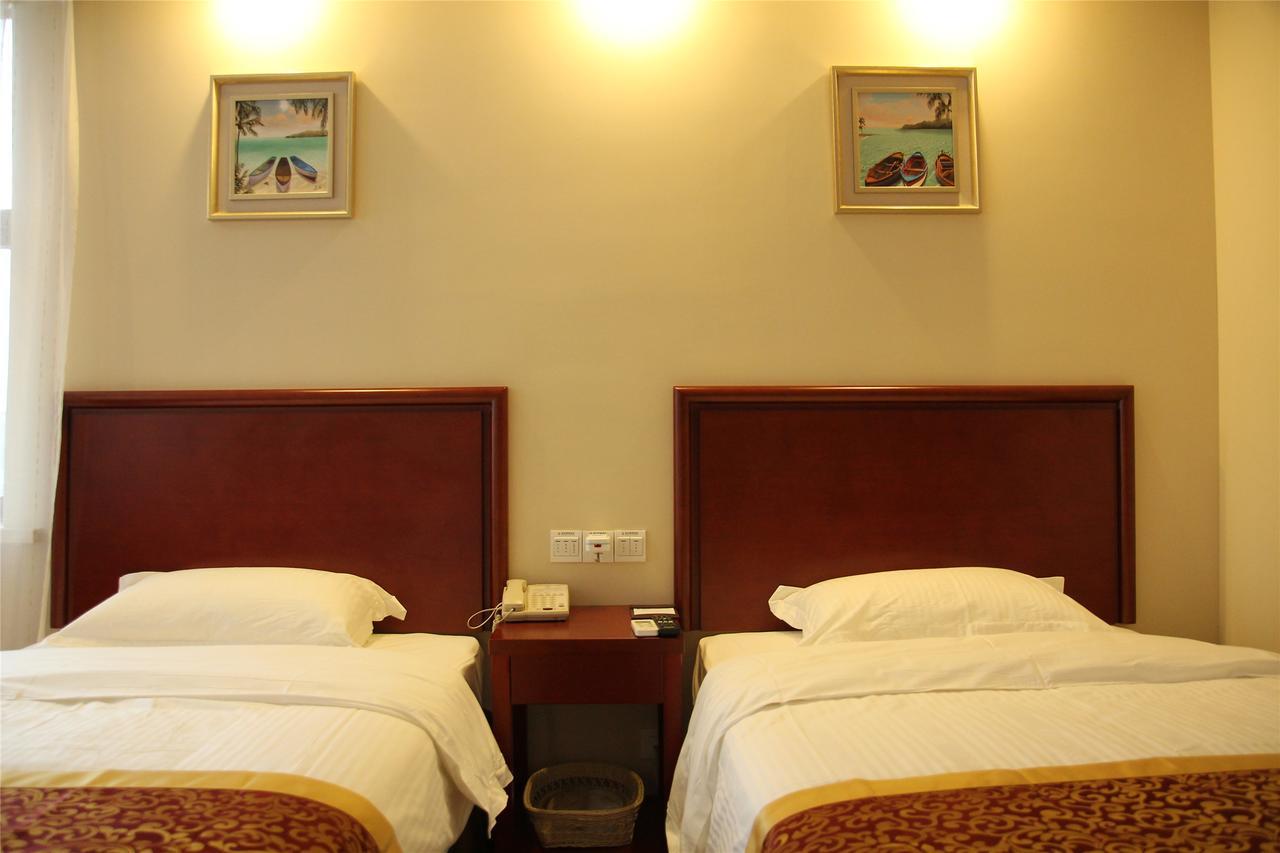 Greentree Inn Geermu Walking Street Business Hotel Golmud Exterior foto